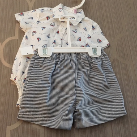 💲⬇️ Cute Little Me Sail Boat Shirt/Short Set, 9M - Picture 3 of 4